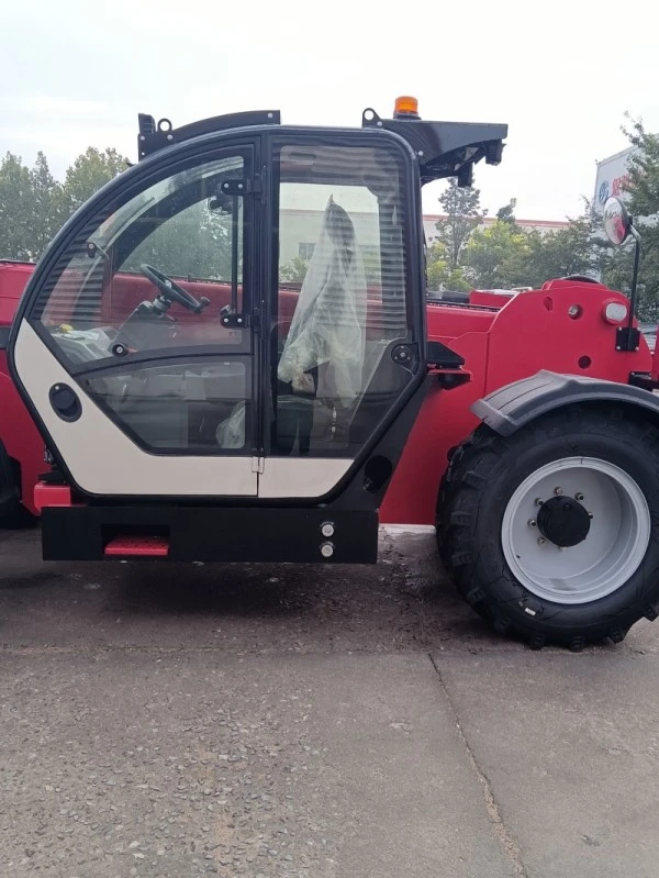 12m telescopic handler cab and controls